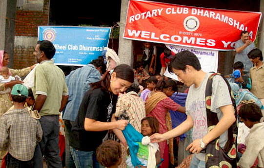 lha_distributes_donated_clothes_a